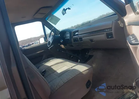 1993 Ford F150 z USA, uszkodzony, nr VIN 1FTDF15Y5PNB26081